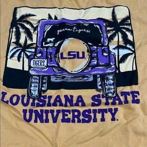 Louisiana State University Jeep Tee Size Medium. NWT